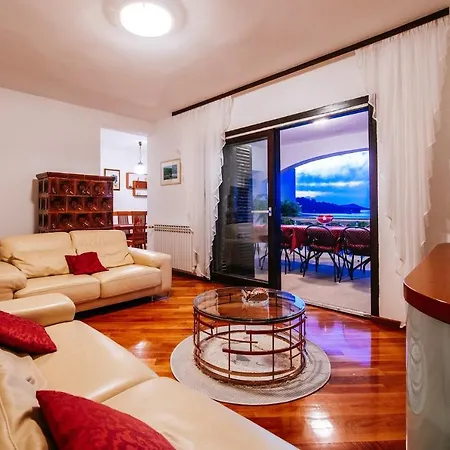 Villa Malinina Mali Iž