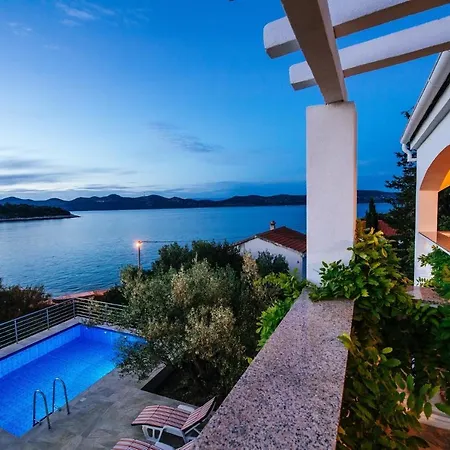 Villa Malinina *