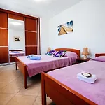 Malinina * Mali Iž